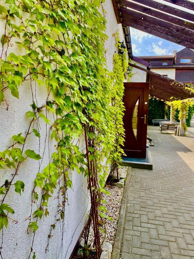 Old Tree Home & Restaurant Auschwitz Exterior foto